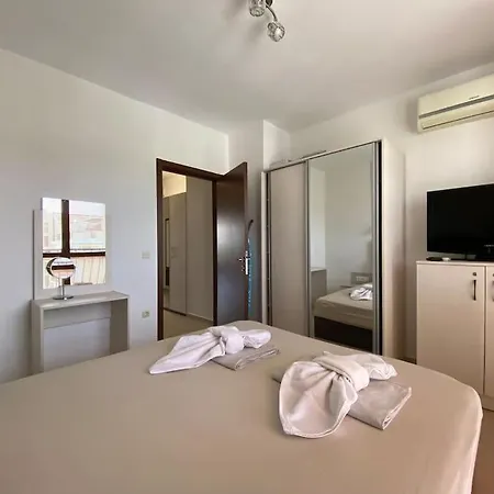Cascadas New Luxury Apartmán Sluneční pobřeží
